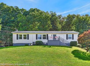 548 Lockville Rd, Harding, PA 18643
