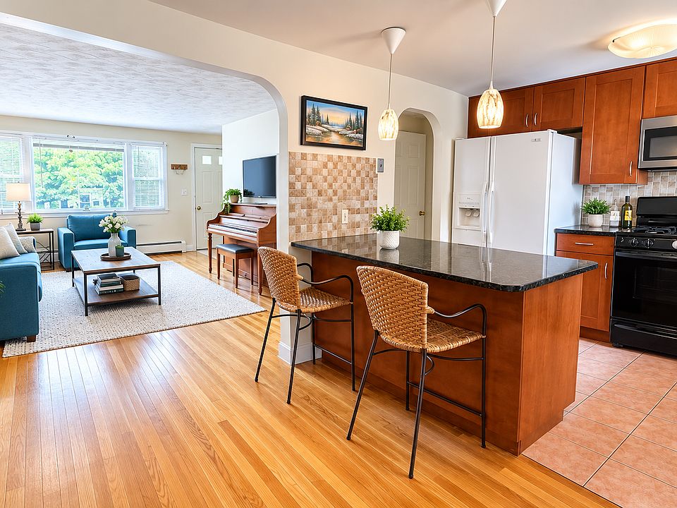 1st image of 63 Vincent Rd #1