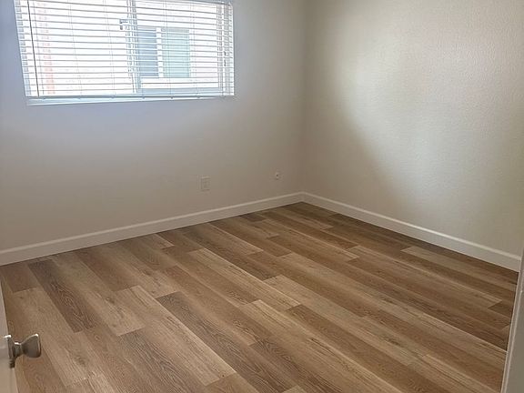 4th image of 10333 Santana Ranch Dr