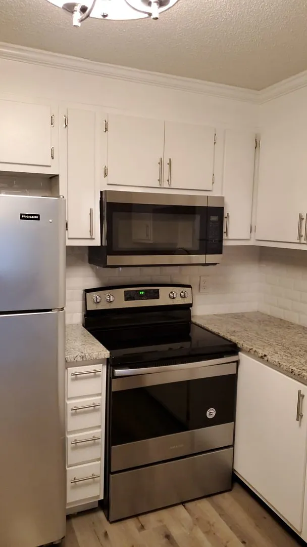 2234 Harrison St SE — Photo 3