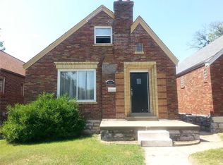 6154 N Pointe Blvd, Saint Louis, MO