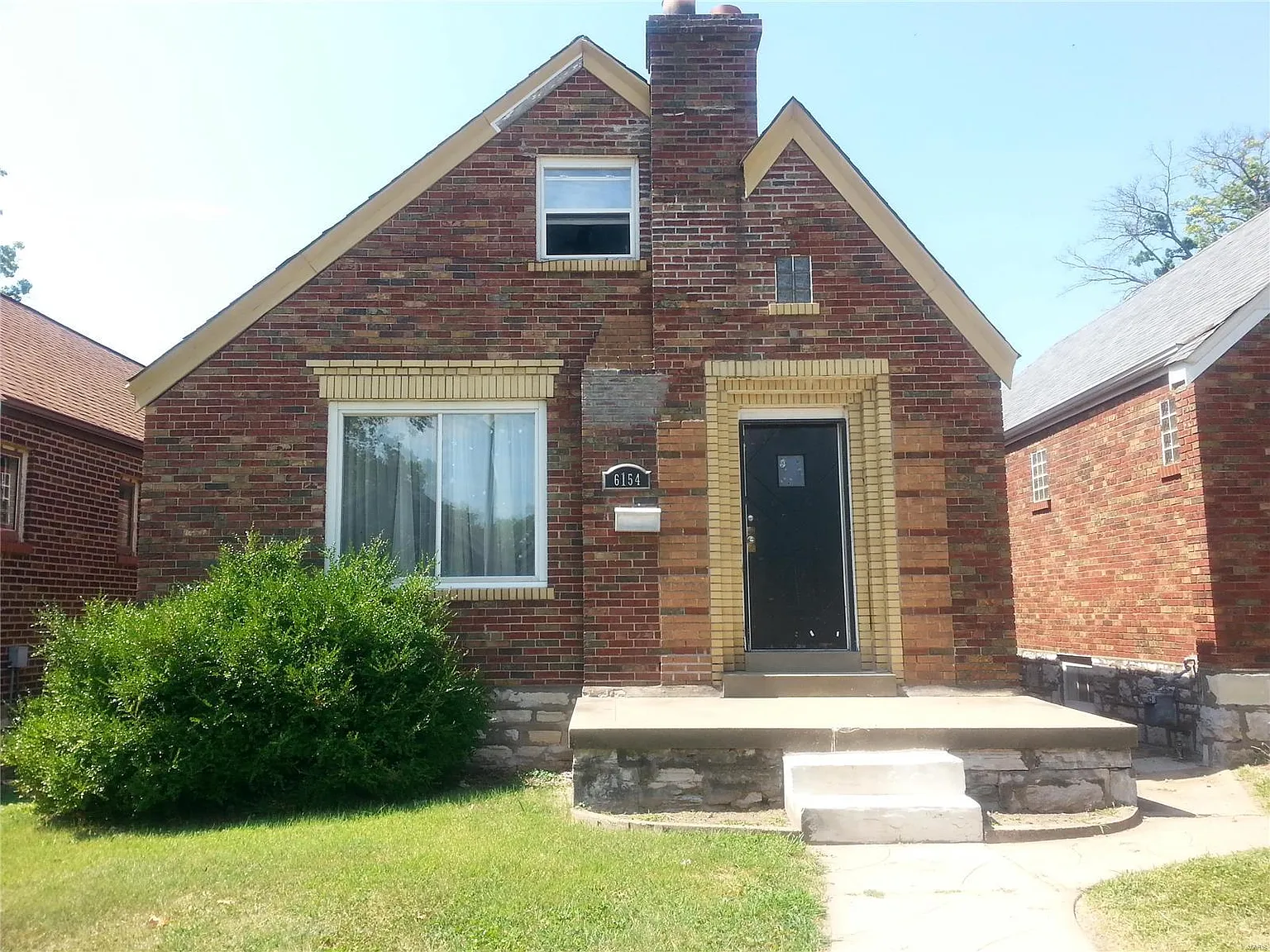 6154 N Pointe Blvd photo 1