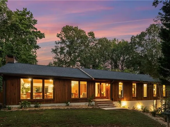 4381 King Valley Dr, Smyrna, GA 30082