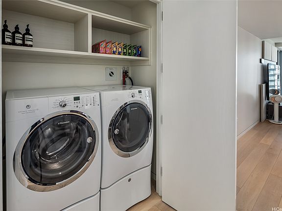 5th image of 1118 Ala Moana Blvd APT 2203