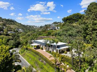 10825 Chalon Rd, Los Angeles, CA 90077