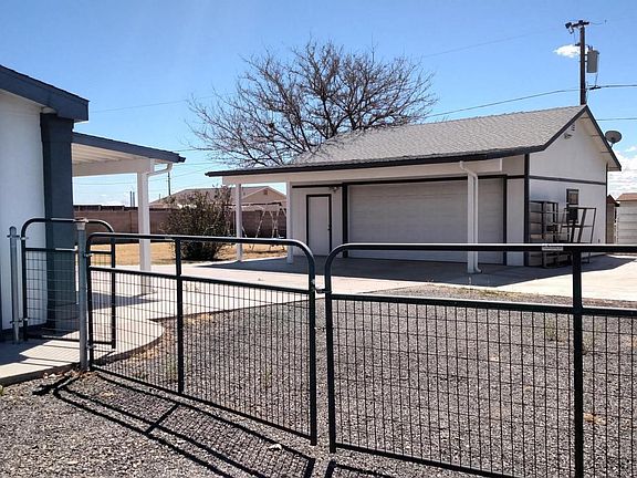 3rd image of 4443 Fish Ln