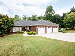 3308 Robert Fuller Dr, Tunnel Hill, GA 30755