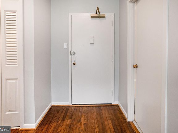 2nd image of 3701 S George Mason Dr Unit 617N