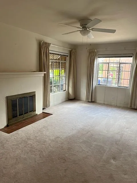 Living room - 1120 Princeton Dr NE