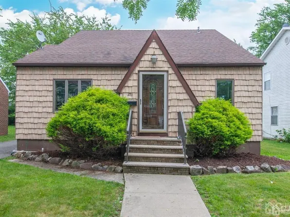 288 Washington Ave, Carteret, NJ 07008