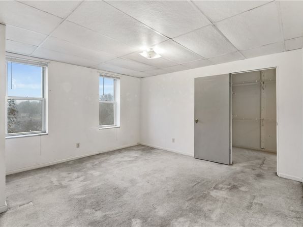 pittsburgh-pennsylvania-11556185 picture