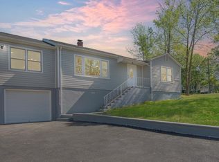 19214 Mockingbird Heights Rd, Triangle, VA 22172