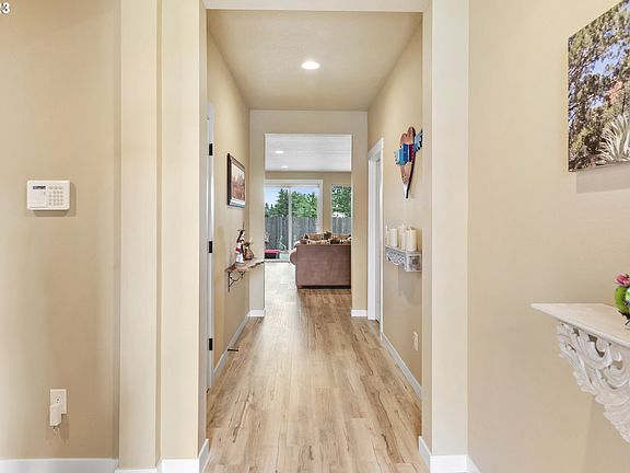 3rd image of 13524 NE 113th Way