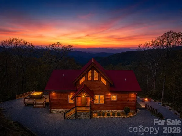 716 Equestrian Dr, Bryson City, NC 28713