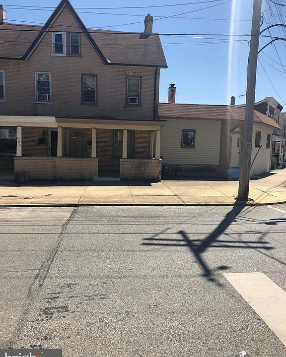 1st image of 402 Jefferson Ave
