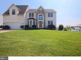 11 Waterview Dr, Sicklerville, NJ 08081