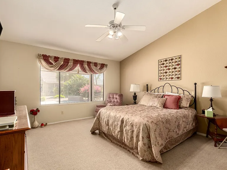 9559 E Sunburst Dr — Photo 19