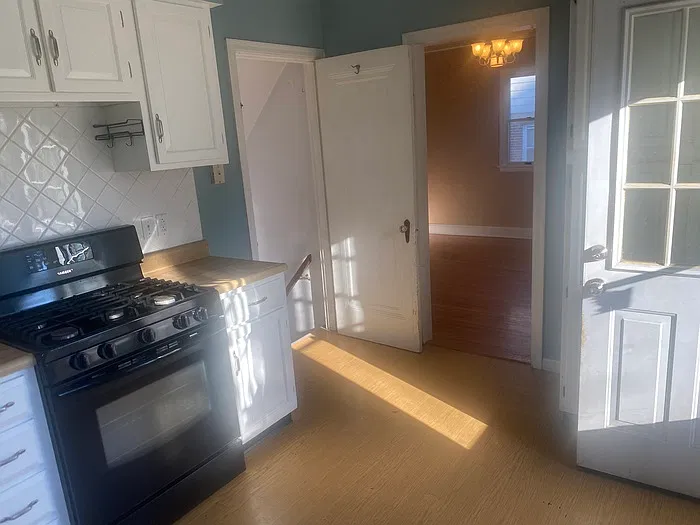 3 bed, 2.0 bath, 1598 sqft, $1,725 — Photo 3