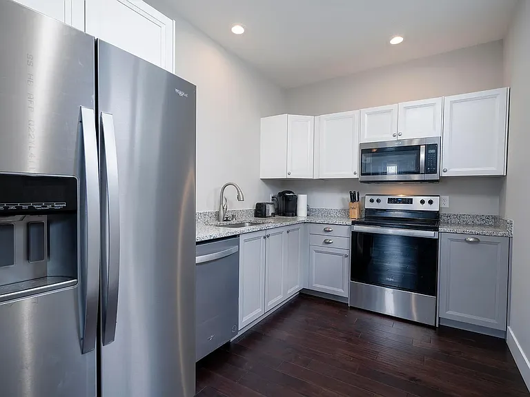 113 W Paint St #1 — Photo 4
