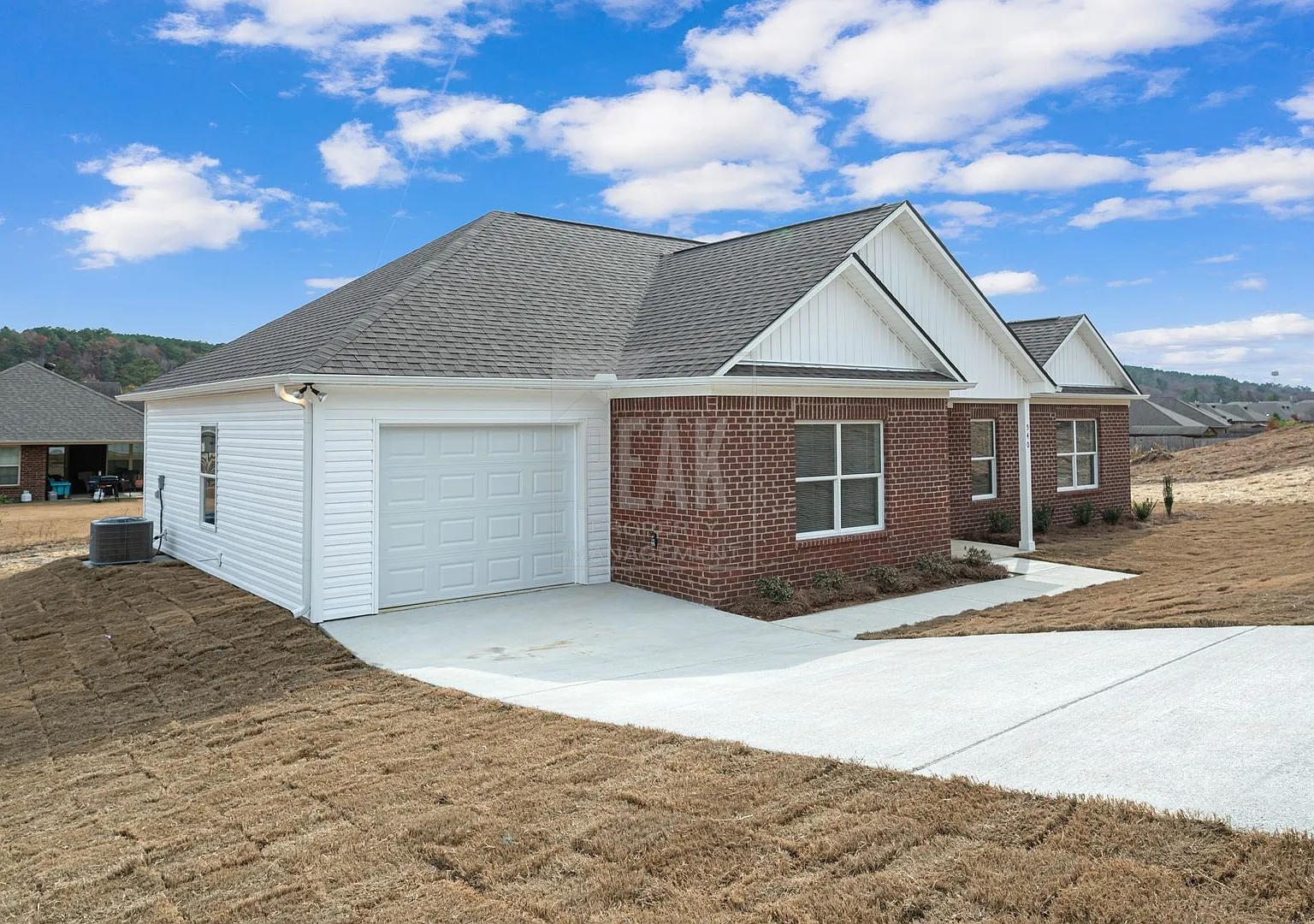 $1599! Beautiful 3Bed 2Bath in newly built Woodland Circle! Tour today! — Photo 2