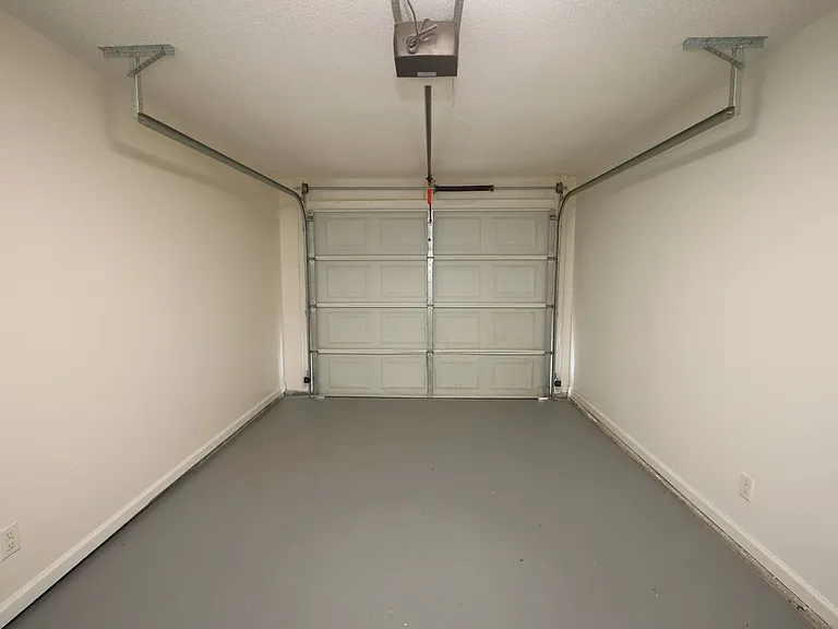 1728 Eli Pl — Photo 15