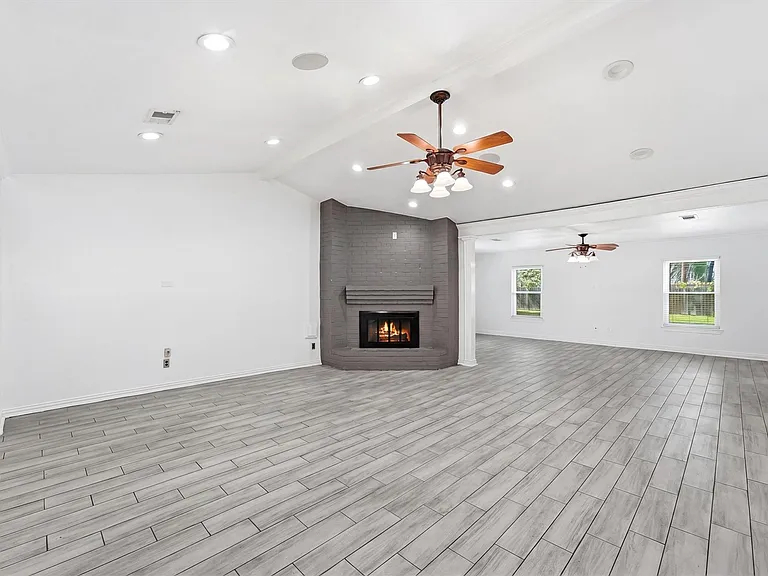 1727 Beckman Dr — Photo 6