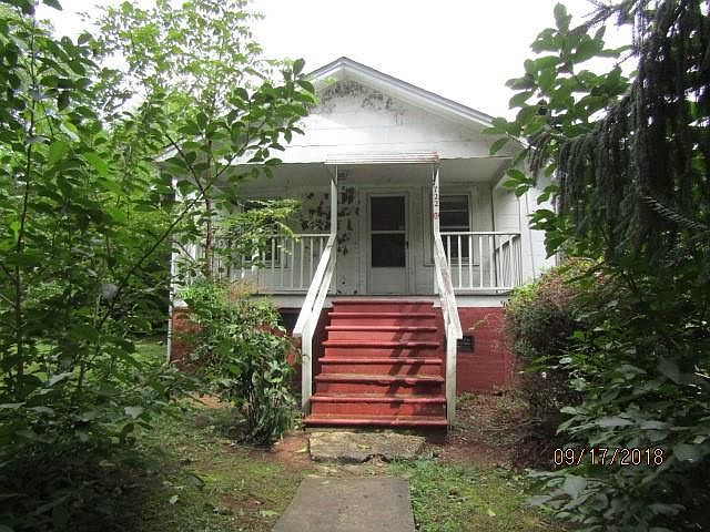 1st image of 722 E D St