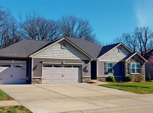 2631 London Ln, Belleville, IL 62221