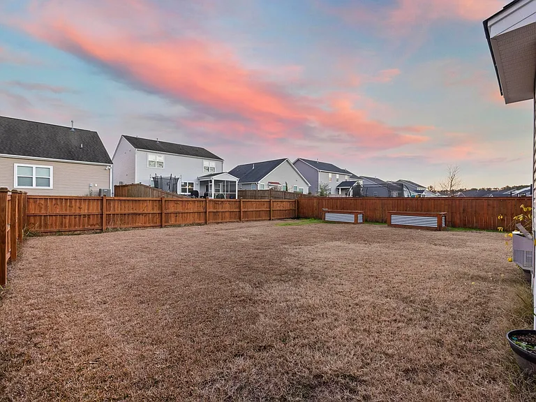 622A Pendleton Dr — Photo 37