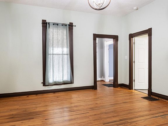 5th image of 817 S South Campbell Avenue