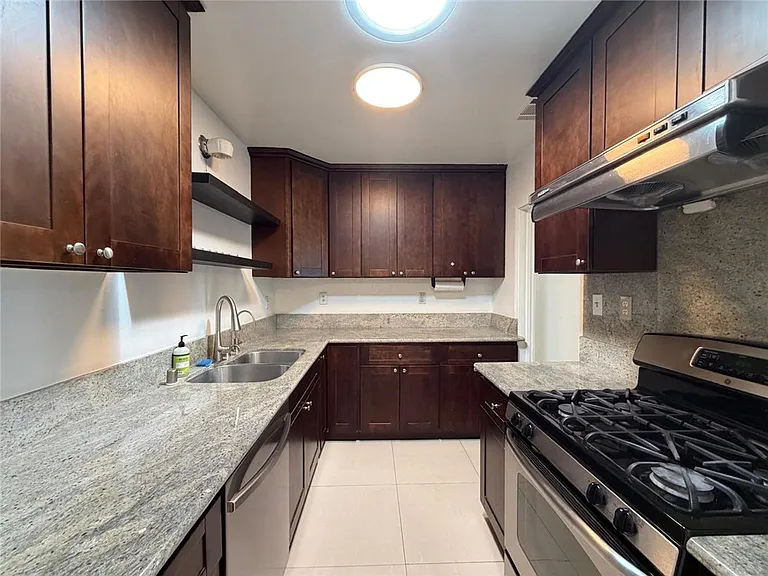 10623A Olive St — Photo 12