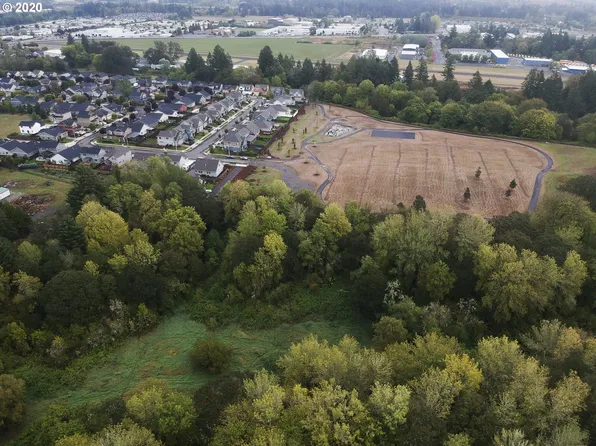 900 NE Wynooski Rd, Newberg, OR 97132