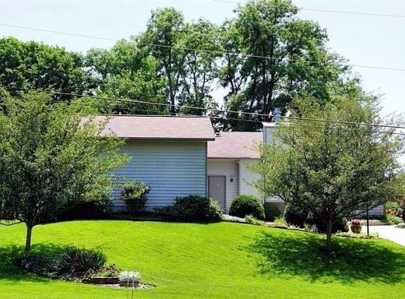 2nd image of 8990 Mimosa Ln