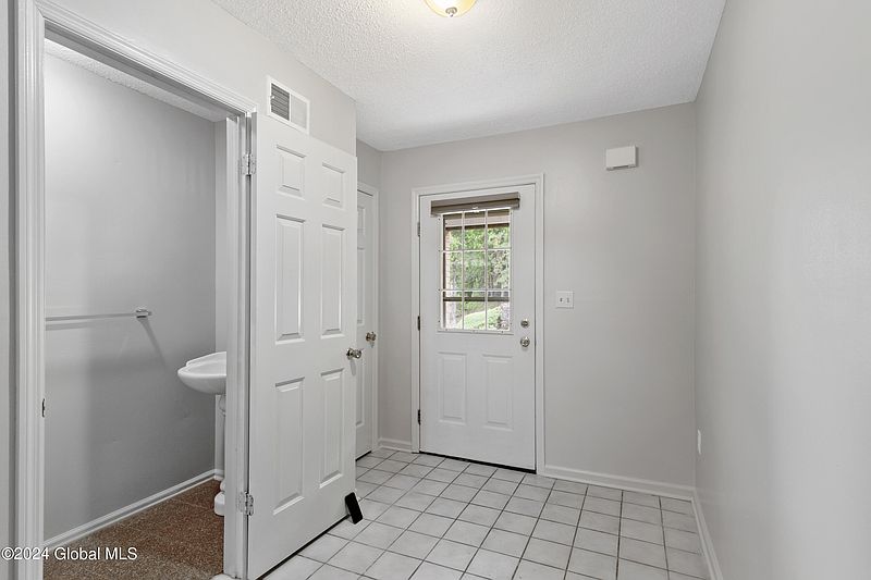 5th image of 4009 Chaucer Place