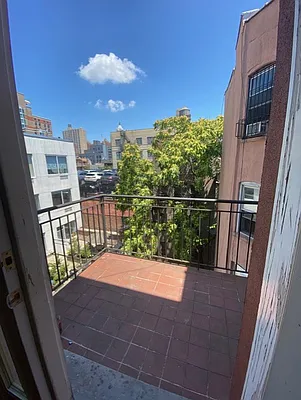 Rented by Weinstein Realty Group | media 43