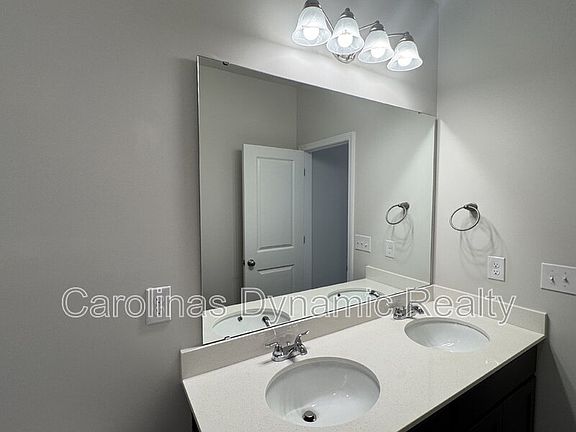 5th image of 189 Titanium Dr