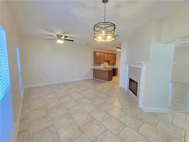 407 E Redbud Dr — Photo 12