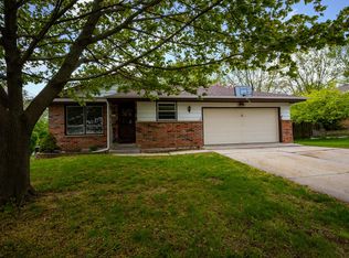 1207 Pear Tree Ct, West Bend, WI 53090