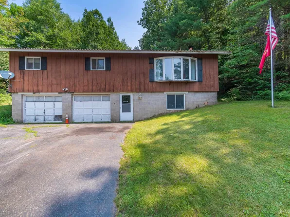 394 M95 Hwy, Republic, MI 49879