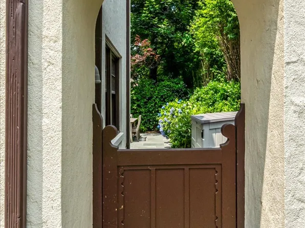 165 Slocum Crescent image 57 of 59