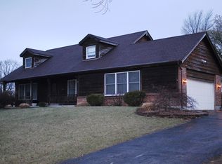 3207 W Adams St, Saint Charles, MO 63301