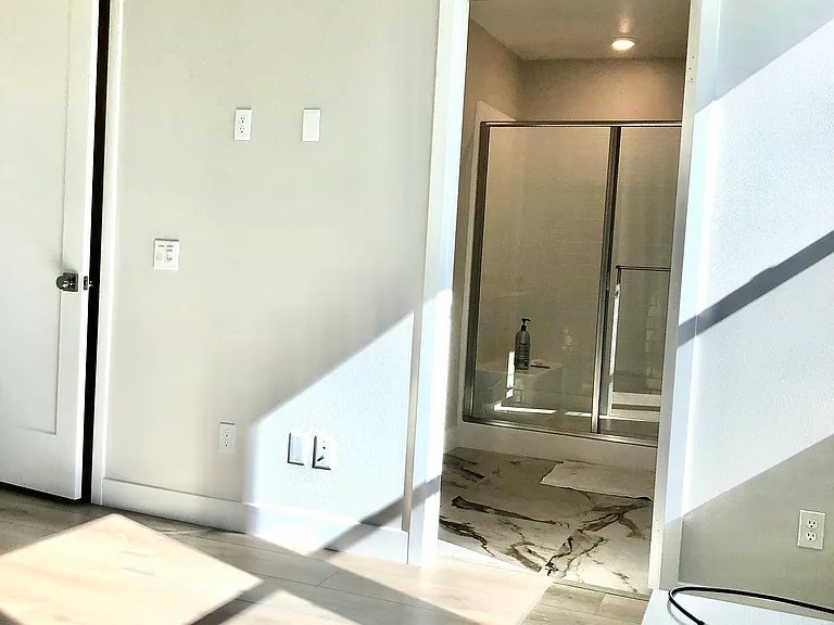 305 Chorus — Photo 15