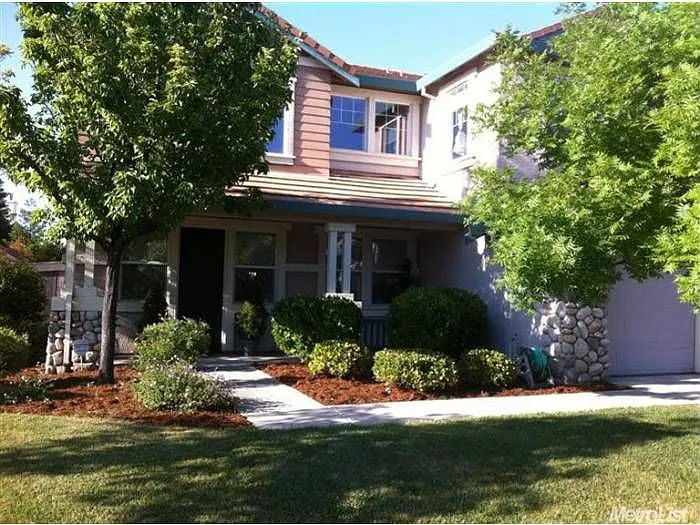 411 Lyman Cir photo 1