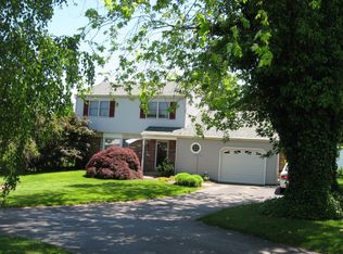 2735 Pioneer Rd, Hatboro, PA 19040