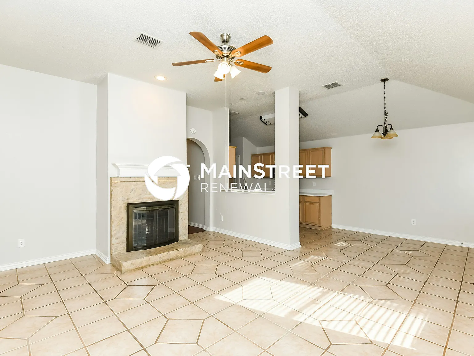 822 Langford Dr — Photo 3