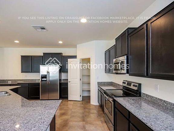 4th image of 1259 E Taylor Trl
