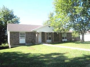 5203 Highview Ct, Jefferson City, MO 65109