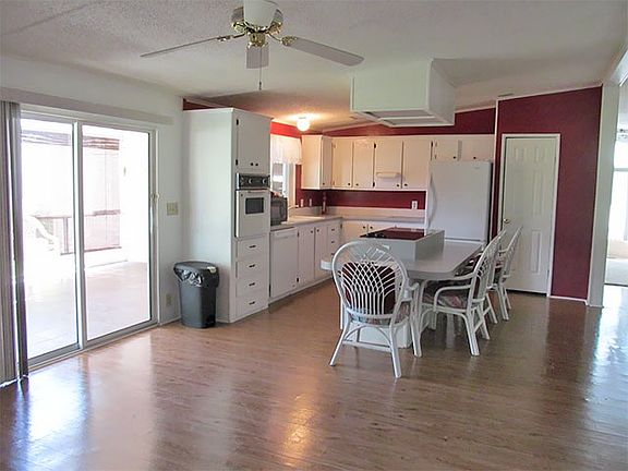 3rd image of 4024 Avenida Del Tura