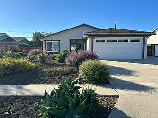 3 bed, 2.0 bath, 1145 sqft, $3,500 — Photo 1