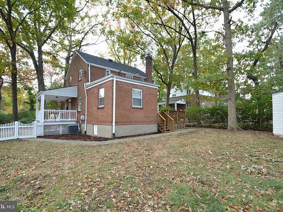 2nd image of 4747 Arlington Blvd